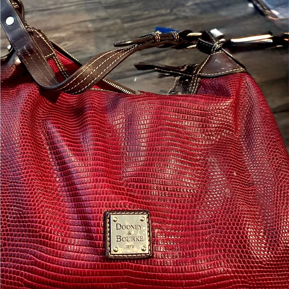 Dooney & Bourke Red Shoulder Bag with Textured Finish - Picture 1 of 1